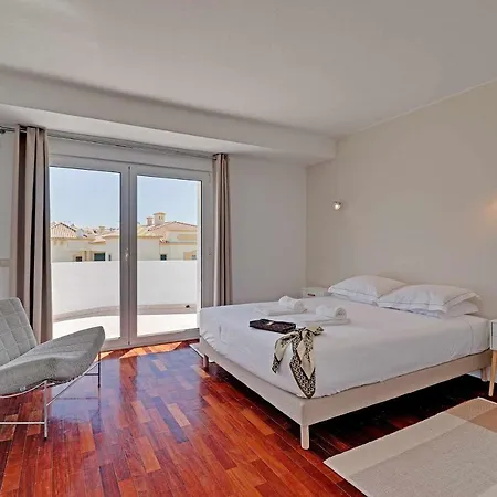 Enar 6 Quartos Piscina Localização Ideal Familias Villa