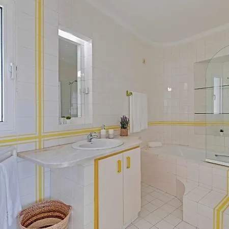 Enar 6 Quartos Piscina Localização Ideal Familias Villa