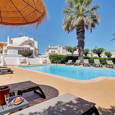 Villa Enar 6 Quartos Piscina Localização Ideal Familias